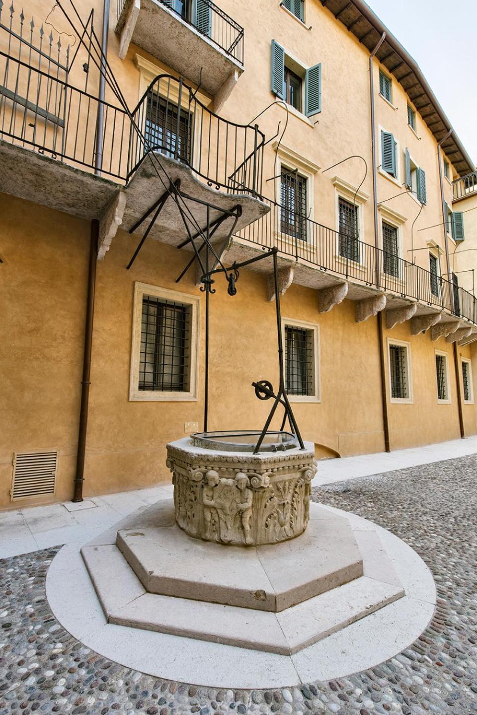 ורונה Palazzo Confalonieri Da Lisca מראה חיצוני תמונה